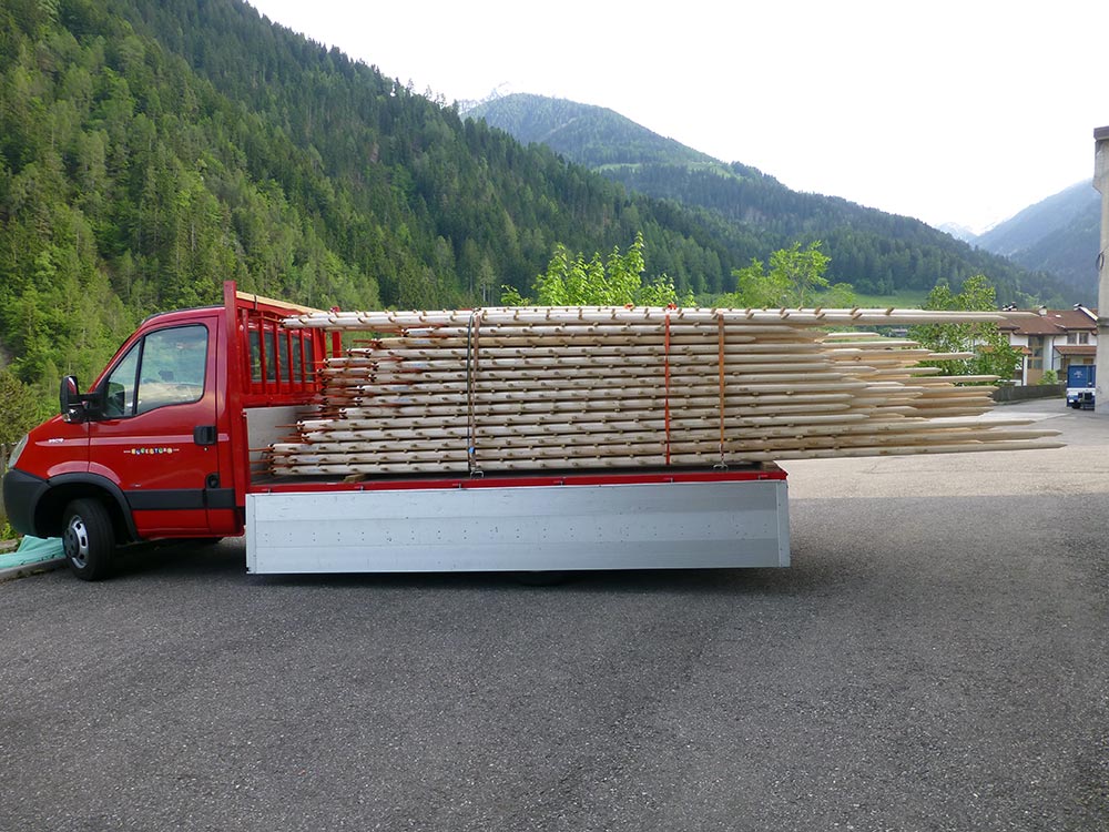 Loan Südtiroler Einholmleiter Spezialeiter Tischlerei Zöschg St. Pankraz Ultental